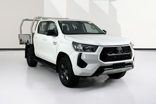 2024 Toyota HILUX SR 48V (4x4) GUN126R 4X4 image