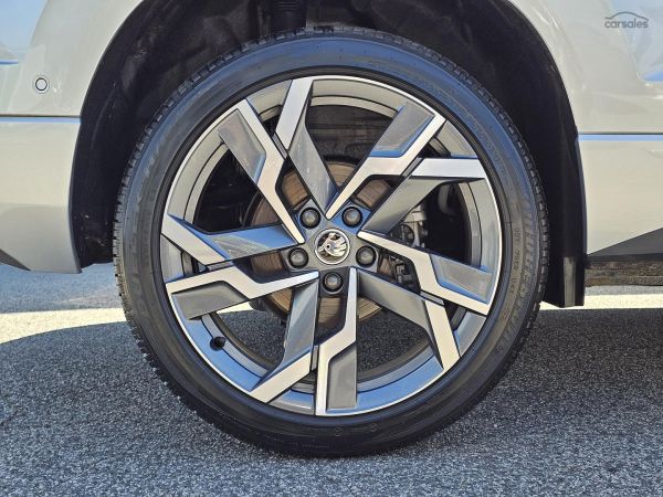 2025 Skoda Karoq NU Sportline image