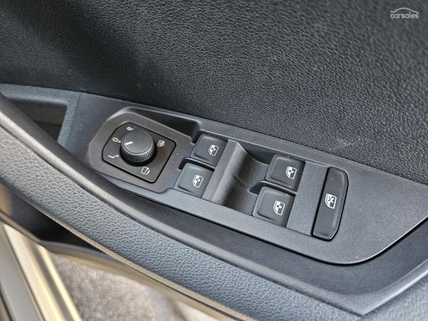 2025 Skoda Karoq NU Sportline image