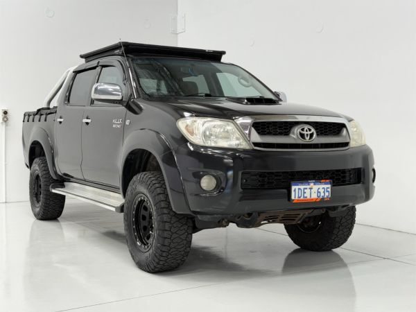 2009 TOYOTA HILUX DUAL CAB P/UP KUN26R 08 UPGRADE SR5 (4x4) image