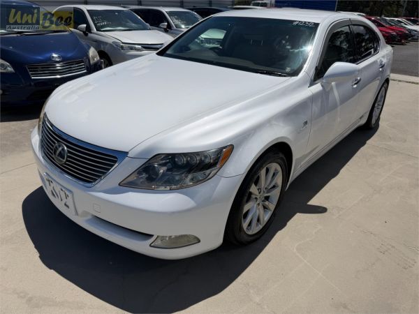 2007 Lexus LS600h Sedan UVF45 Hybrid image