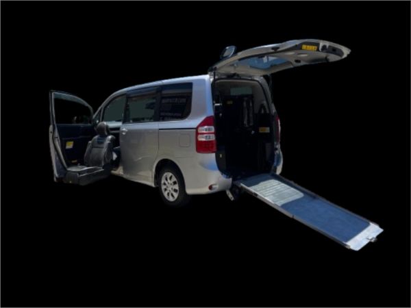 2011 Toyota NOAH Other image