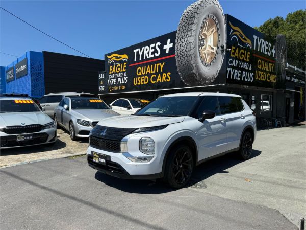 2023 MITSUBISHI OUTLANDER 4D WAGON ZM MY24 BLACK EDITION 7 SEAT (2WD) image