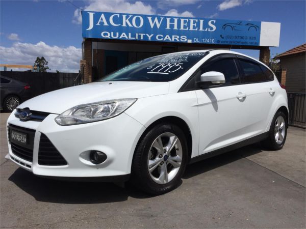 2012 FORD FOCUS 5D HATCHBACK LW TREND image