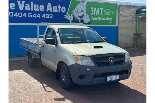 2006 Toyota Hilux SR KUN16R Rear Wheel Drive image