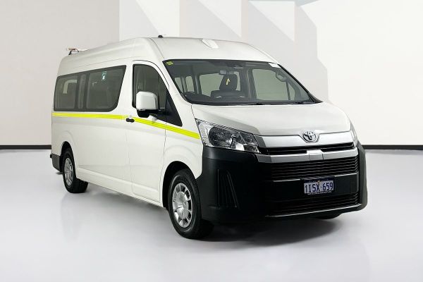 2021 Toyota Hiace SLWB COMMUTER (12 SEATS) GDH322R image