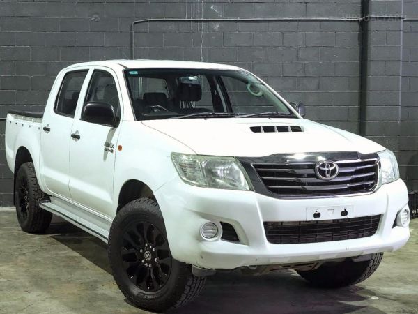2014 TOYOTA HILUX SR (4X4) KUN26R MY14 image