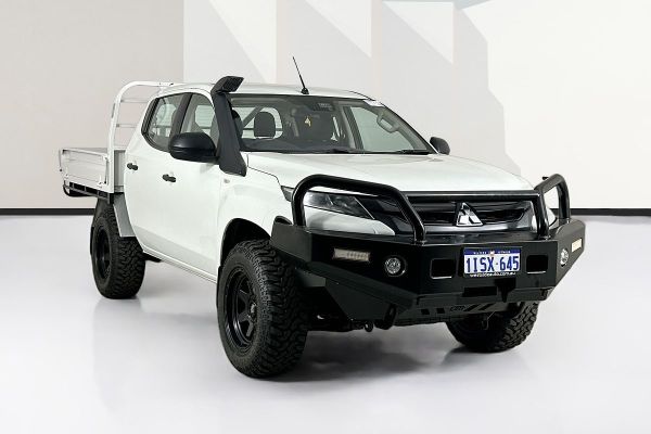 2022 Mitsubishi TRITON GLX+ (4x4) MR MY22 4X4 image