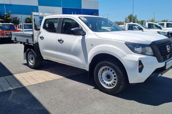 2022 Nissan Navara SL D23 Rear Wheel Drive image