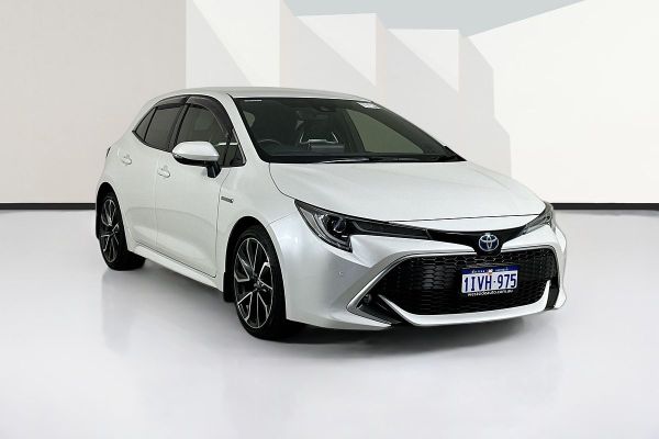 2022 Toyota COROLLA ZR HYBRID ZWE211R image