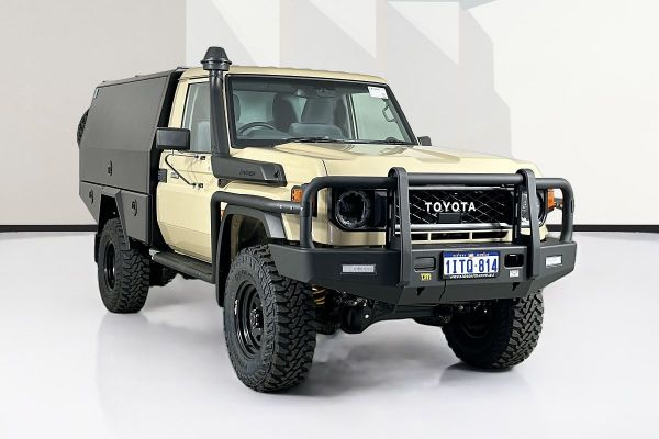 2025 Toyota LANDCRUISER 70 SERIES LC79 GXL + DIFF LOCKS VDJL79R 4X4 image
