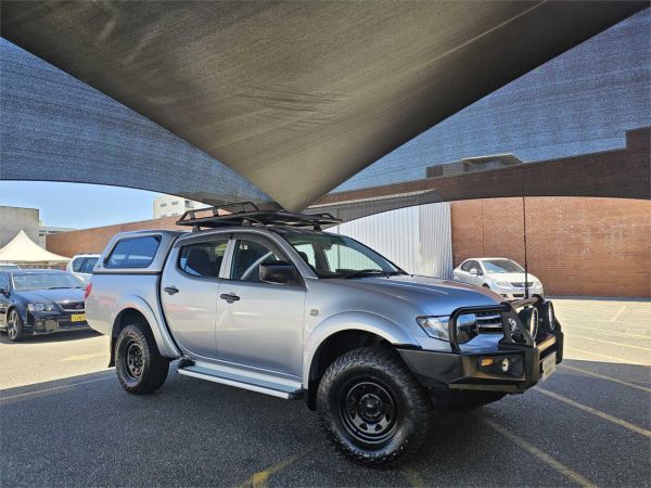 2015 Mitsubishi Triton Utility MN MY15 GLX image