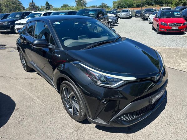 2022 Toyota C-HR Wagon ZYX10R Koba image