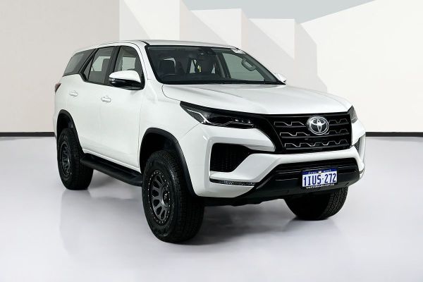 2022 Toyota Fortuner GX GUN156R image