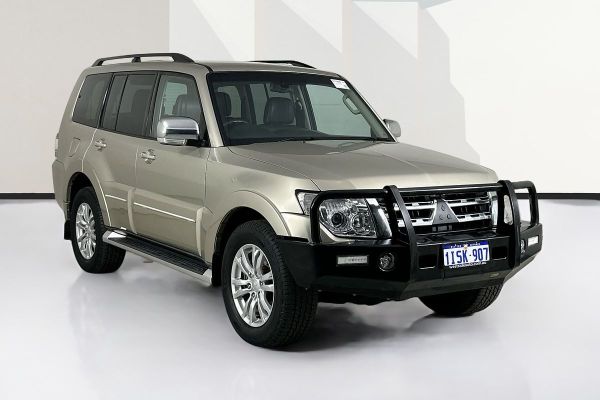 2013 Mitsubishi PAJERO EXCEED LWB (4x4) NW MY13 image