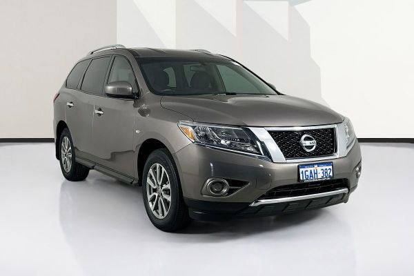 2014 Nissan PATHFINDER ST (4x2) R52 image