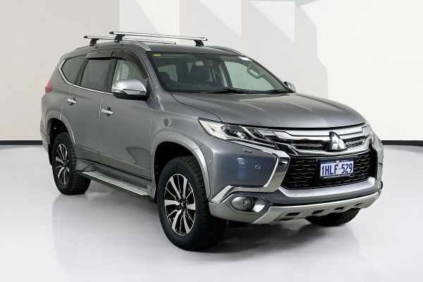 2017 Mitsubishi PAJERO SPORT EXCEED (4x4) 7 SEAT MY17 image