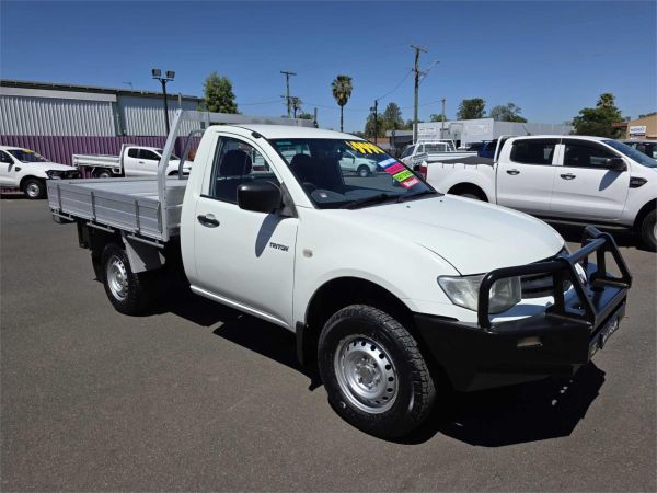 2012 MITSUBISHI TRITON C/CHAS MN MY12 GL image