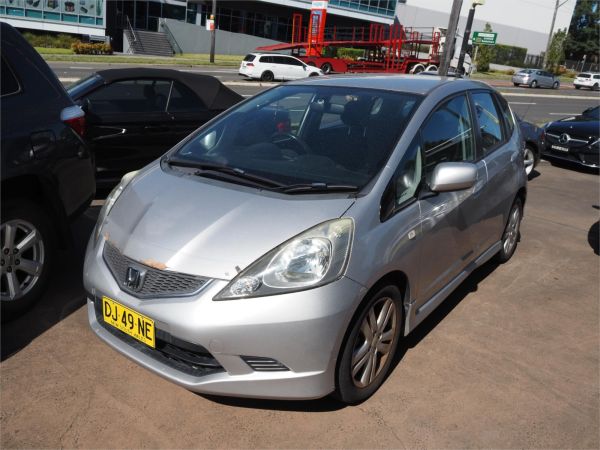 2011 HONDA JAZZ 5D HATCHBACK GE VTi-S image