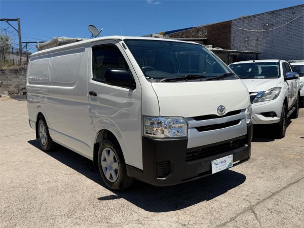 2018 Toyota Hiace Van TRH201R image