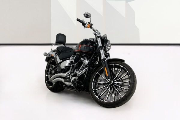 2024 Harley-Davidson Breakout 117 (FXBR) Softail image