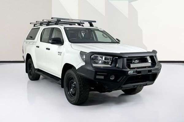 2019 Toyota HILUX SR (4x4) GUN126R MY19 4X4 image