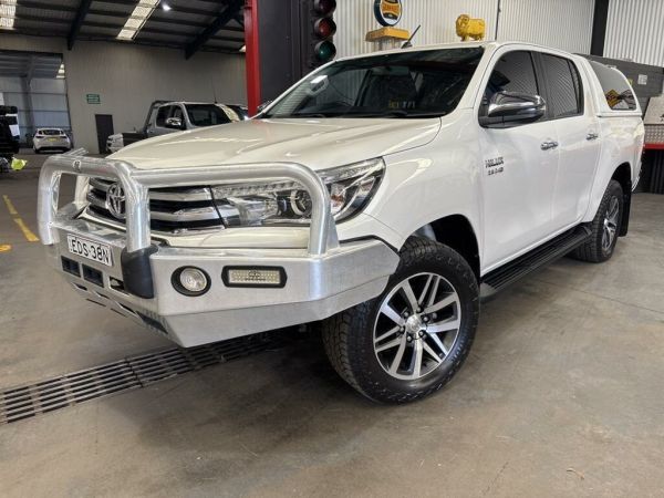 2016 Toyota Hilux GUN126R SR5 (4x4) White 6 Speed Automatic Dual Cab Utility image