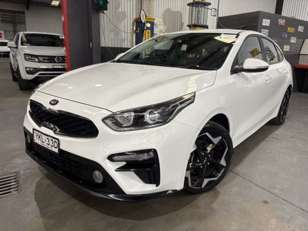 2019 Kia Cerato BD MY19 S White 6 Speed Automatic Hatchback image