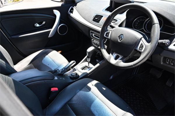 2011 Renault Megane Hatchback III B32 Privilege image