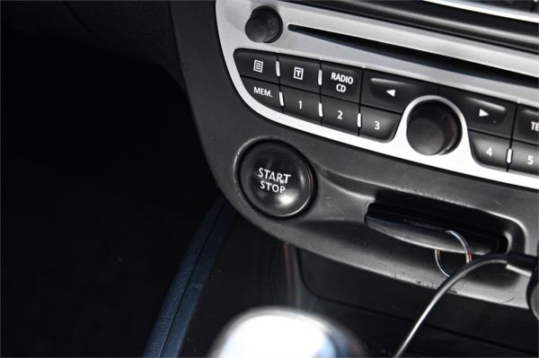 2011 Renault Megane Hatchback III B32 Privilege image