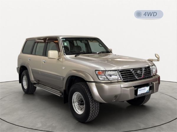 1999 Nissan Safari SUV 4WD Grand Road image