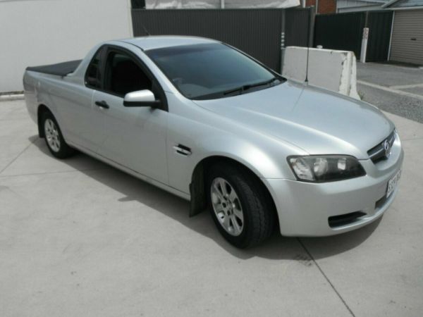 2009 Holden Commodore VE MY09.5 Omega Silver 6 Speed Manual Utility image