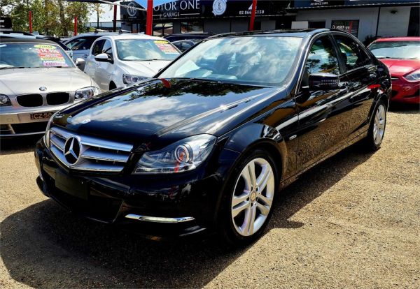 2012 Mercedes-Benz C-Class Sedan W204 MY12 C200 BlueEFFICIENCY image