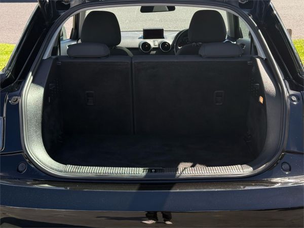 2011 AUDI A1 3D HATCHBACK 8X MY12 1.4 TFSI ATTRACTION image