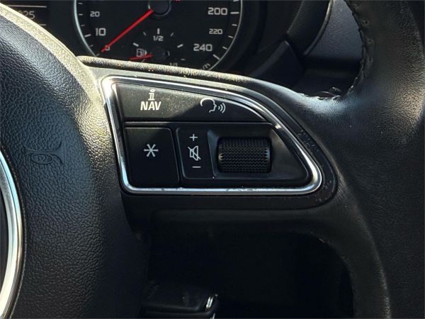 2011 AUDI A1 3D HATCHBACK 8X MY12 1.4 TFSI ATTRACTION image