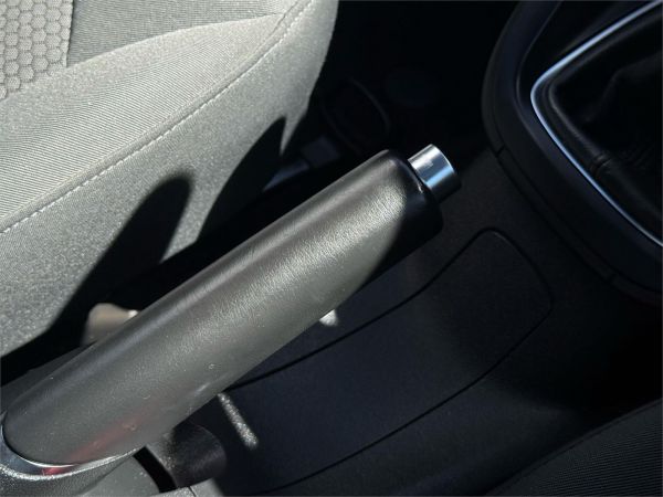 2011 AUDI A1 3D HATCHBACK 8X MY12 1.4 TFSI ATTRACTION image