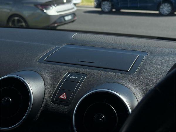 2011 AUDI A1 3D HATCHBACK 8X MY12 1.4 TFSI ATTRACTION image