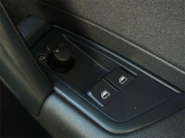2011 AUDI A1 3D HATCHBACK 8X MY12 1.4 TFSI ATTRACTION image