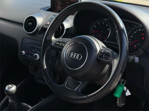2011 AUDI A1 3D HATCHBACK 8X MY12 1.4 TFSI ATTRACTION image