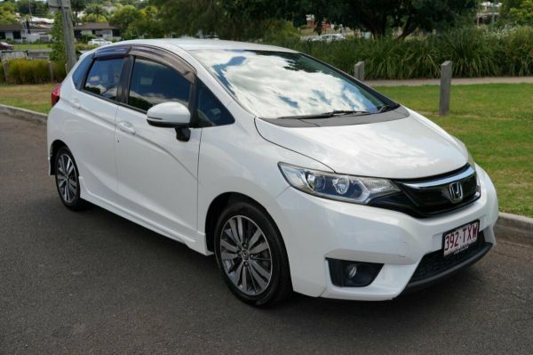 2014 Honda Jazz GK MY15 VTi-S White Continuous Variable Hatchback image