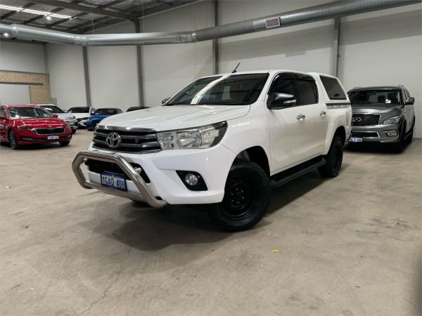 2016 TOYOTA HILUX DUAL CAB UTILITY GUN126R SR (4x4) image