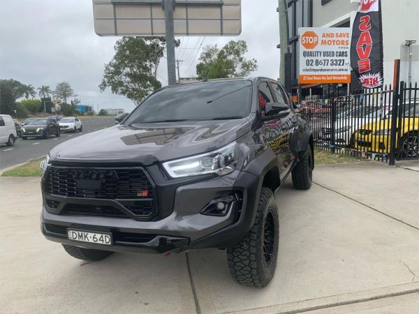 2016 TOYOTA HILUX DUAL CAB UTILITY GUN126R SR5 (4x4) image