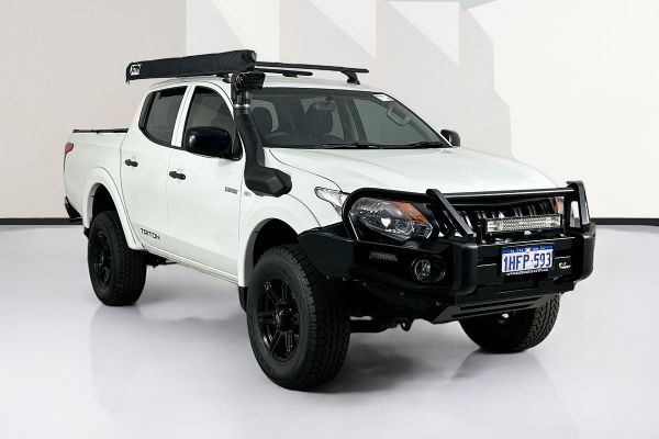 2017 Mitsubishi TRITON GLX (4x4) MQ MY17 4X4 image
