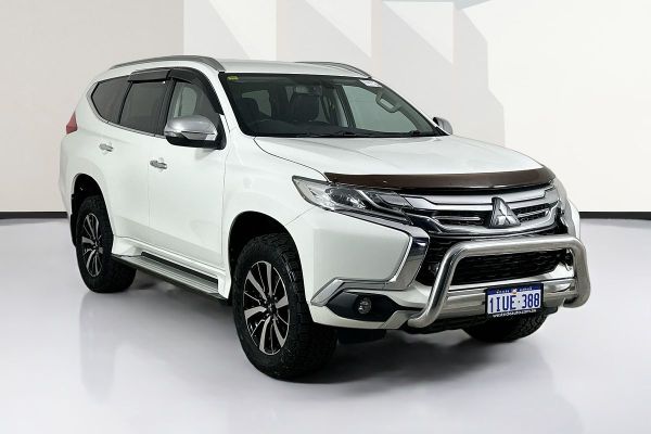2016 Mitsubishi PAJERO SPORT GLS (4x4) QE image