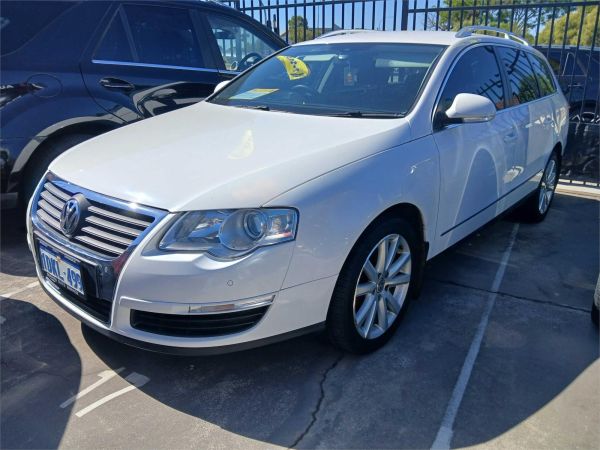 2010 VOLKSWAGEN PASSAT 4D WAGON 3C MY10 UPGRADE 118 TSI image