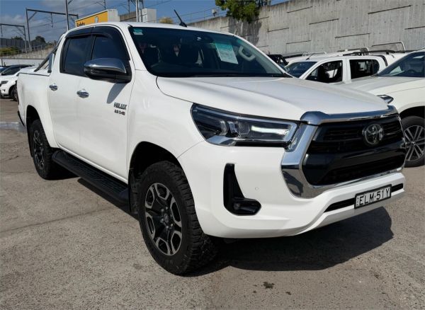 2020 Toyota Hilux Utility GUN126R SR5 image