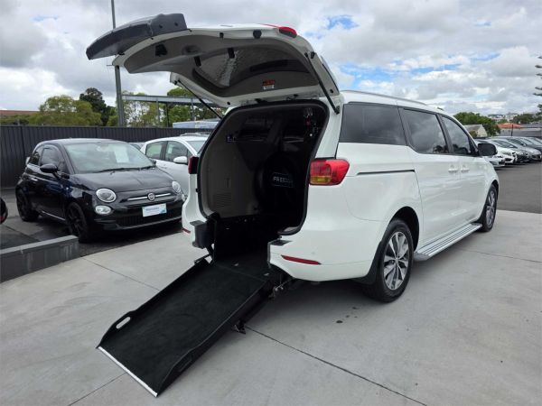 2017 Kia Carnival Wagon YP MY18 S image