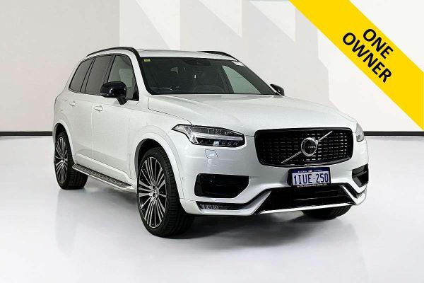 2021 Volvo XC90 T6 R-DESIGN (AWD) 256 MY21 image