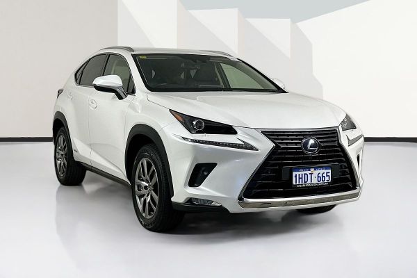 2020 Lexus NX300h LUXURY HYBRID (FWD) AYZ10R image