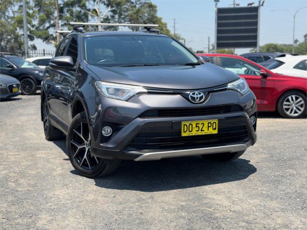 2017 TOYOTA RAV4 4D WAGON ZSA42R MY17 GXL (2WD) image